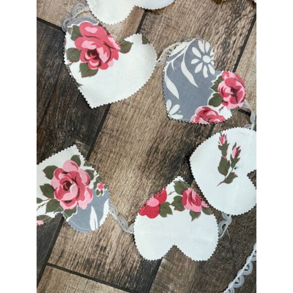 Valentine Heart Banner Bunting Vintage Linens Wedding Shower - Picture 1 of 5
